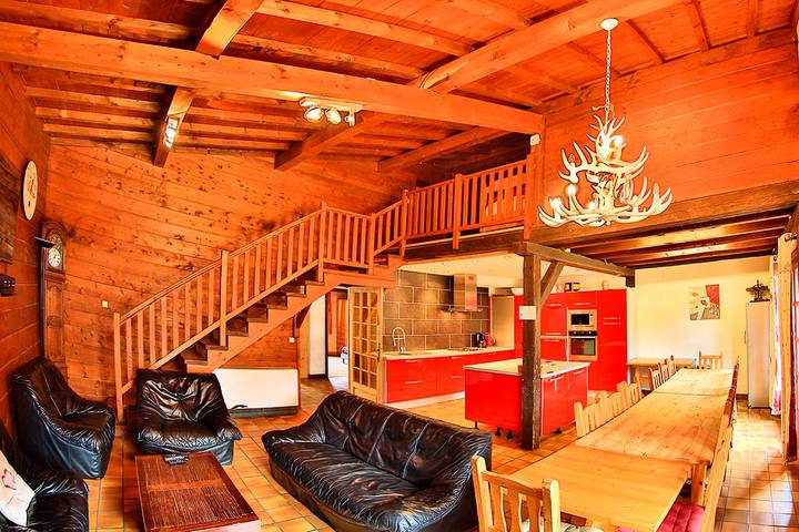 Chalet pour 15 personnes, avec vue ainsi que sauna et balcon, animaux acceptés à Morzine - 3
