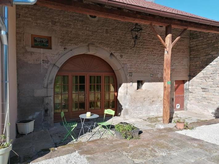 Location de vacances pour 3 personnes, avec terrasse et vue dans Le Clerjus - 3