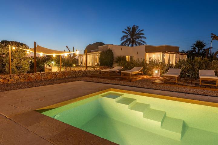 Appartamento per 3 persone, con balcone/terrazza e piscina nonché balcone a Morciano di Leuca