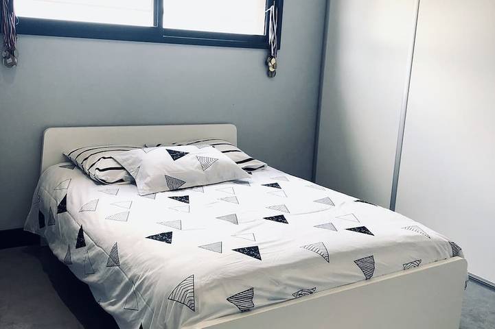 Location de vacances pour 10 personnes, avec jacuzzi ainsi que jardin et terrasse à Arsac - 4