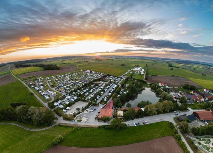 Ferienpark für 2 Personen, mit Terrasse in Franken