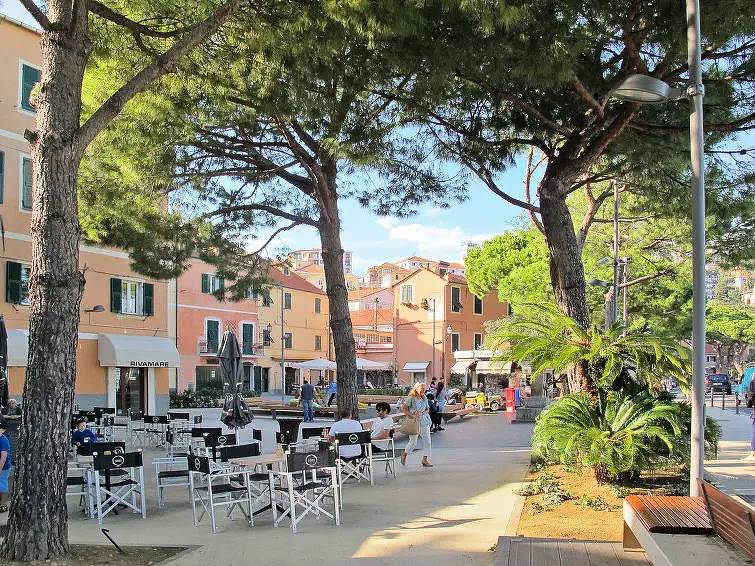 Casa 5 Persone in Cantalupo (Imperia), Imperia
