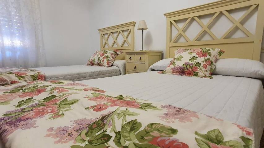 Ferienwohnung für 8 Personen, mit Balkon und Ausblick - 1