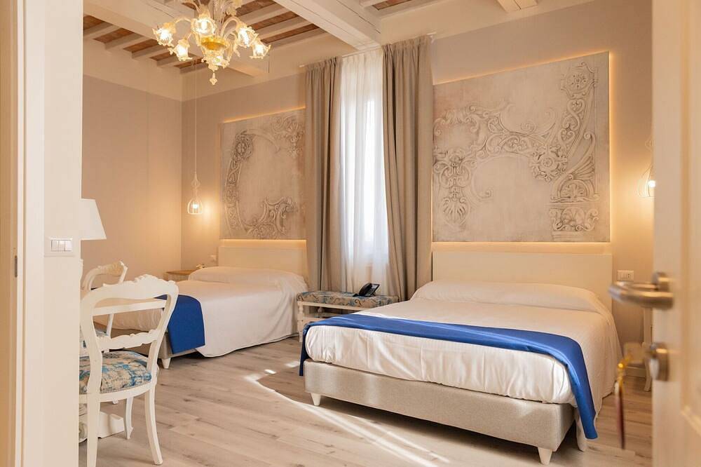 Villa à San Giacomo Roncole avec 12 chambres à coucher, 30 couchages in Mirandola, Province de Modène