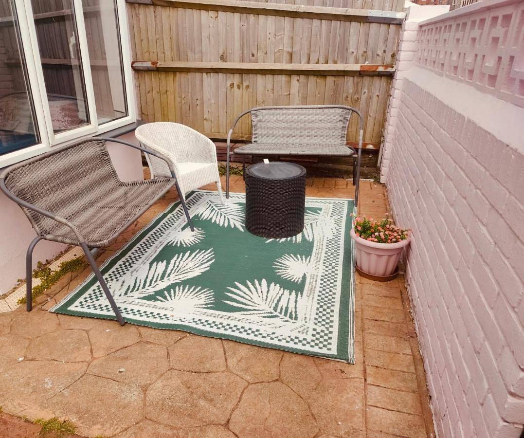 Bexhill Beautiful Sea Front Bungalow in Bexhill, East Sussex