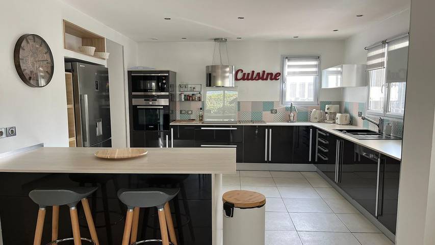 Location de vacances pour 9 personnes, avec jardin et piscine à Vidauban - 4