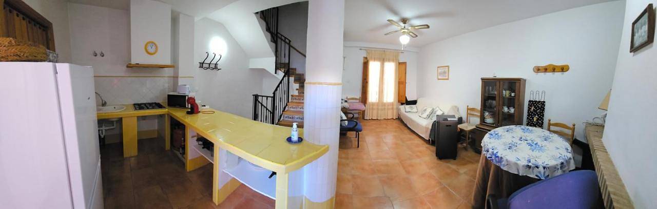 Gîte pour 6 personnes, avec vue et terrasse à Calasparra