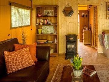Glamping for 4 People in Dorset, South West England, Photo 3
