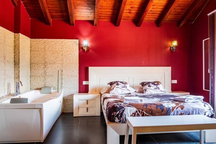 Chalet para 2 personas, con jacuzzi y balcón en Barco de Ávila-Piedrahita - 3