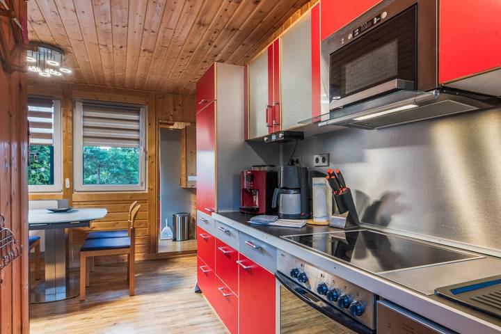 Ferienhaus für 4 Personen, mit Garten und Sauna sowie Seeblick in Saaleland - 3