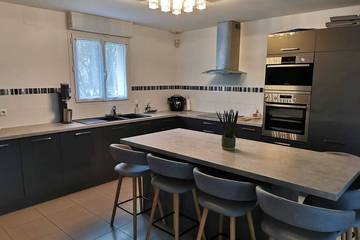 Location de vacances pour 9 personnes, animaux acceptés à Neuilly-sur-Marne