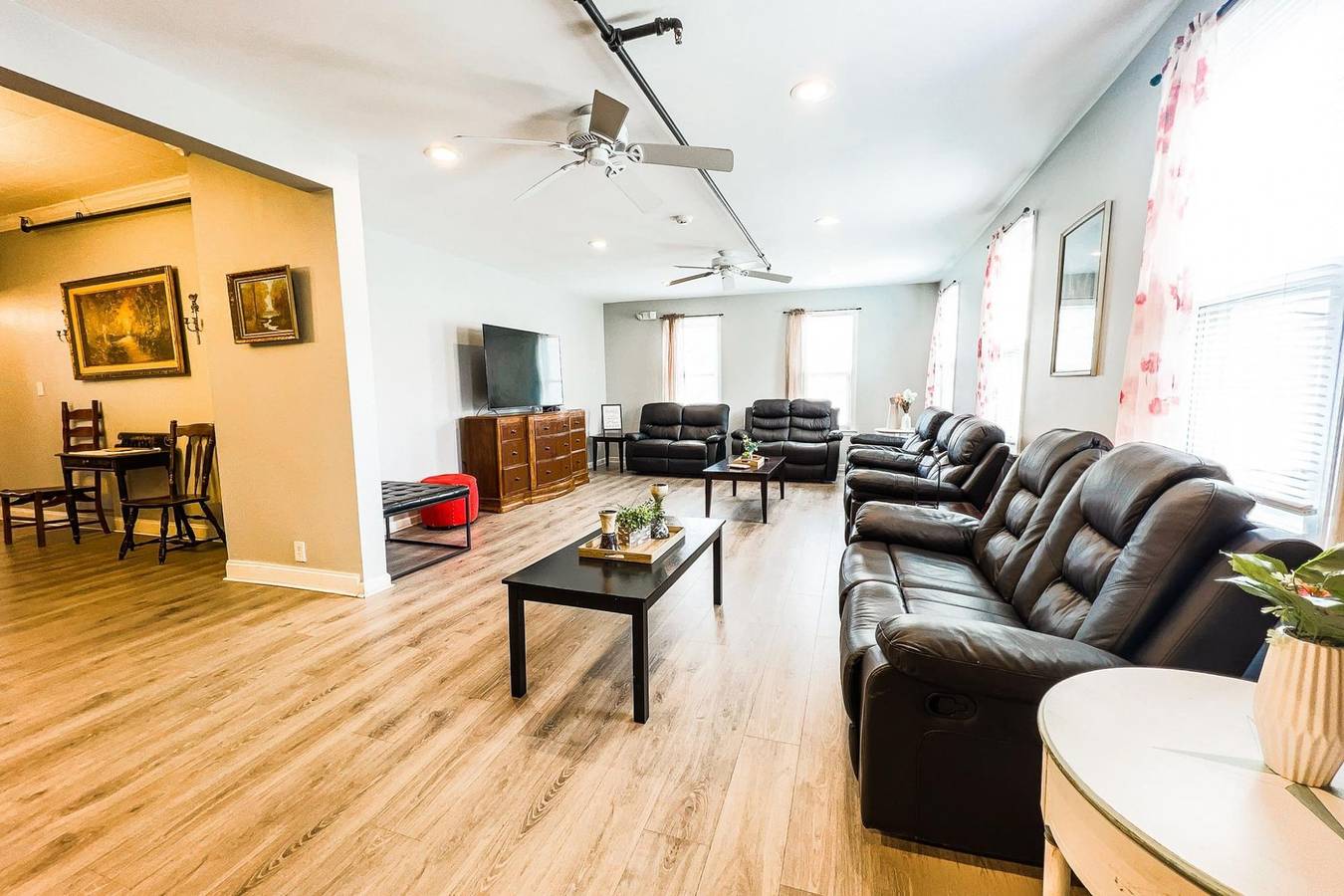 The Forgotten City Estate-9Br near Niagara falls in Cataratas del Niagara (Nueva York), Condado de Niágara