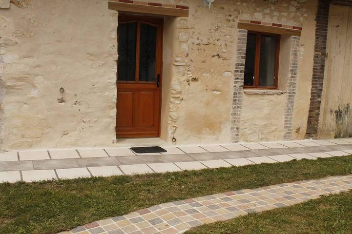 Gîte pour 6 personnes, avec jardin et terrasse à Bellechaume