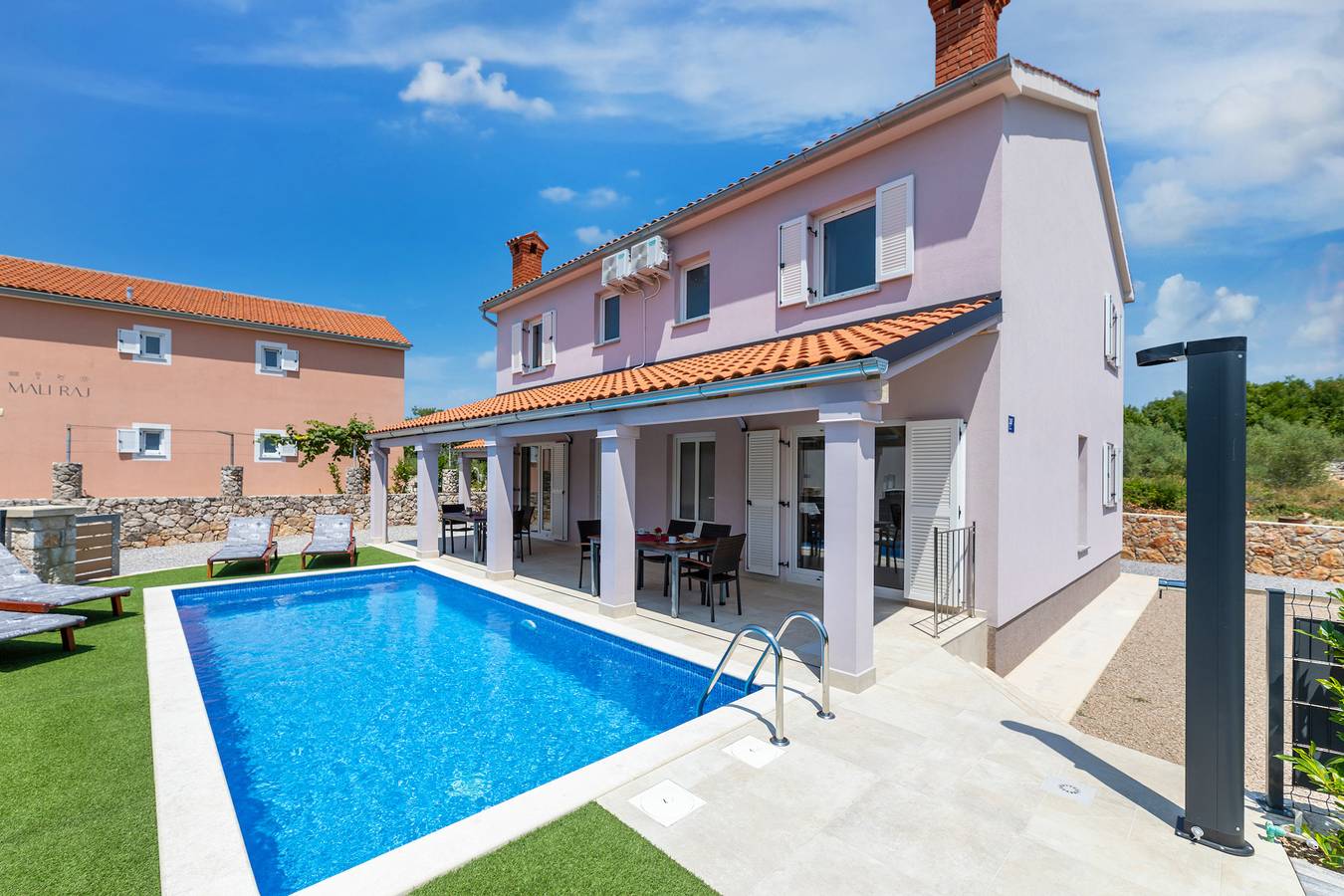 Villa Stjepan Zep in Županje, Polje
