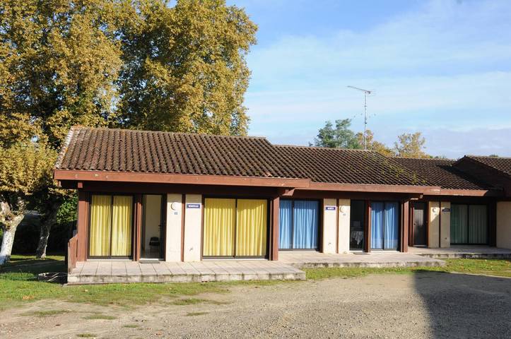 Gîte pour 4 personnes, avec terrasse dans Lac d'Arjuzanx
