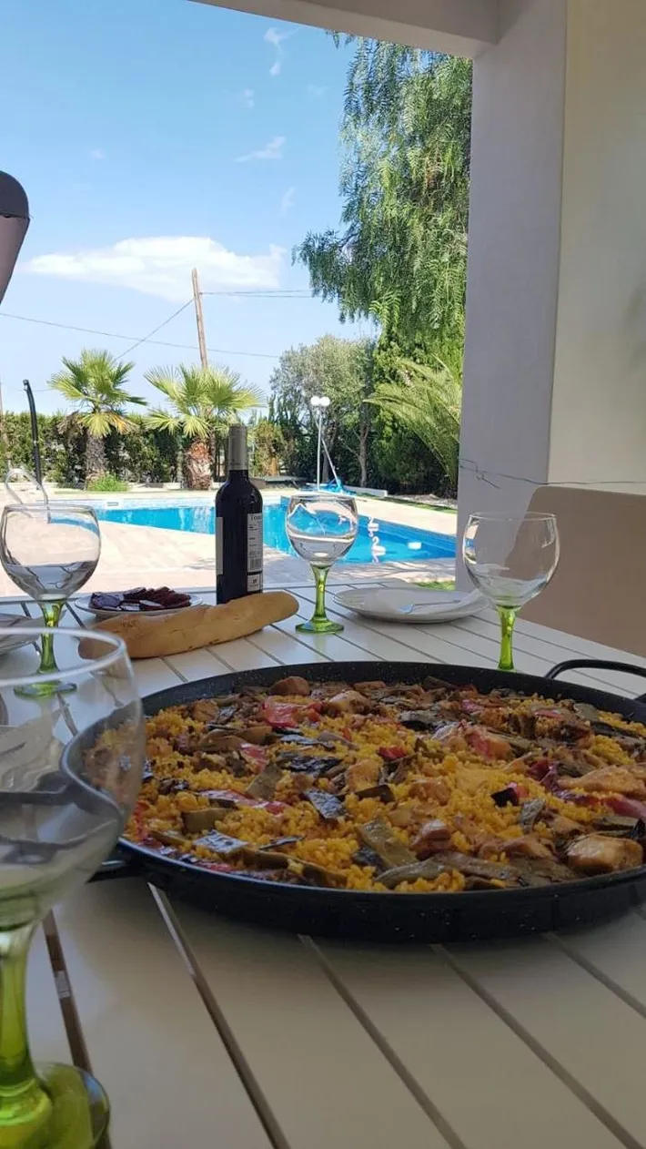 Casa de vacaciones para 9 personas, con piscina además de vistas y jardín - 1