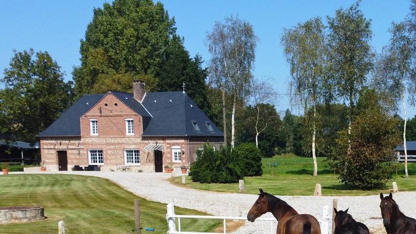 Gîte pour 8 personnes, avec jardin et terrasse
