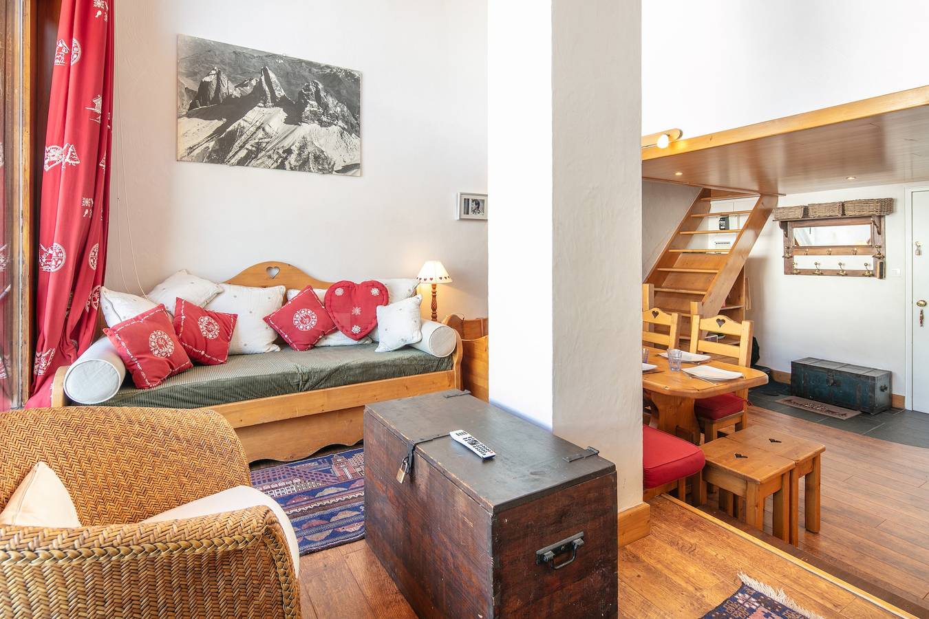 Entire apartment, Altaïr - Station de ski accessible à pied in Le Corbier, Villarembert
