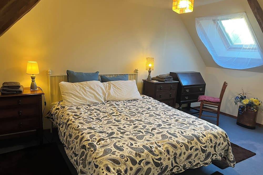 Charmant chalet du 17ème siècle + Clim 8 p in Saint-Mayeux, Cotes-d'Armor