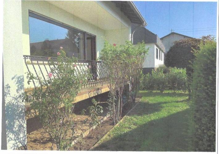 Ferienwohnung für 6 Personen, mit Balkon und Terrasse in Wallerfangen