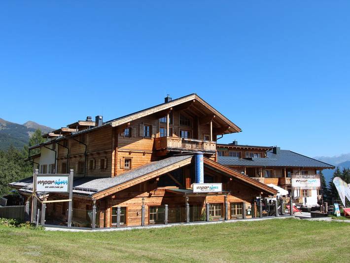 Ferienwohnung für 6 Personen, mit Balkon und Terrasse sowie Garten und Sauna