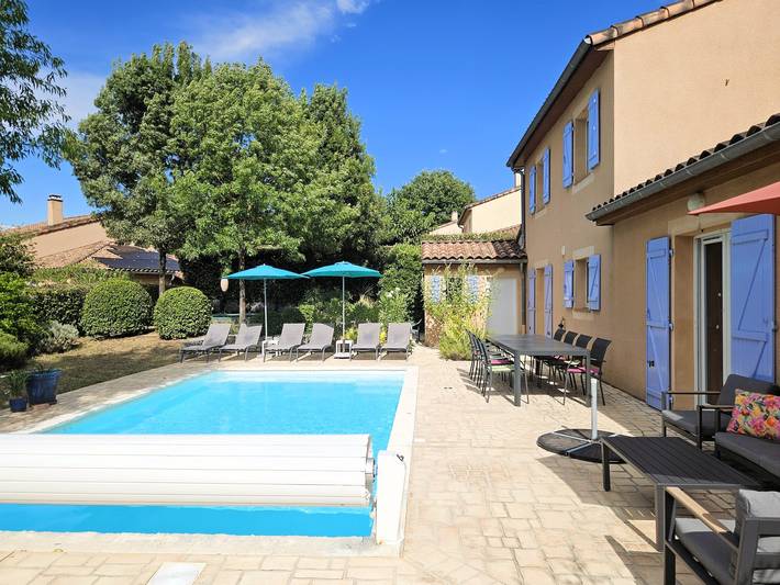 Gîte pour 8 personnes, avec piscine, adapté aux familles à Vallon-Pont-d'Arc - 2