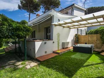 Villa für 6 Personen, mit Garten in Pisa