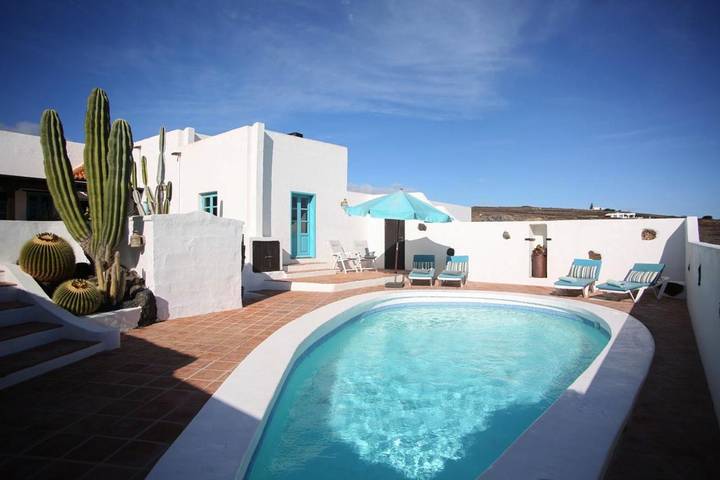 Casa rural para 6 personas, con vistas además de piscina y jardín en Mácher - 3