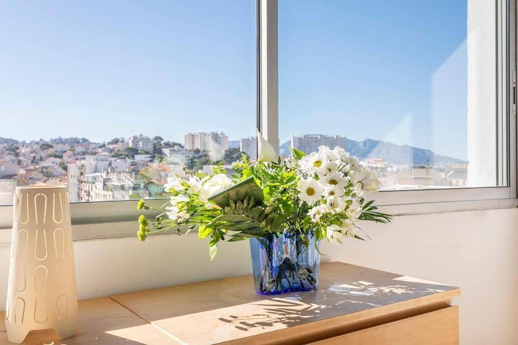 Appartement entier, Two-Bedroom Apartment in Marseille, Région de Marseille