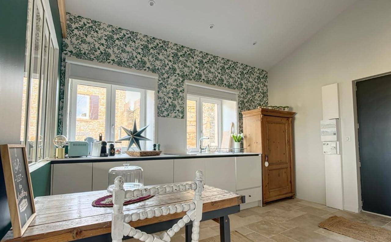 Appartement entier, Le Nid d Aulesaje in Ville-sur-Jarnioux, Beaujolais