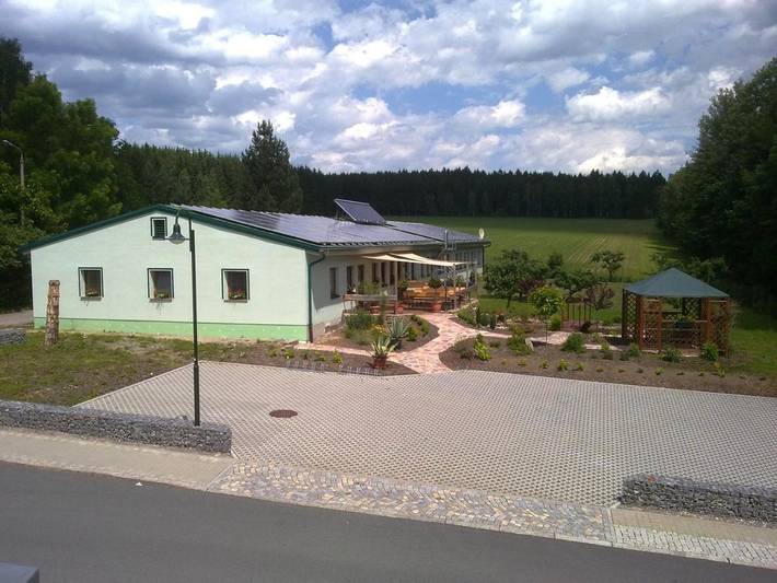 Ferienhaus für 2 Personen, mit Terrasse und Garten sowie Ausblick in Raschau-Markersbach