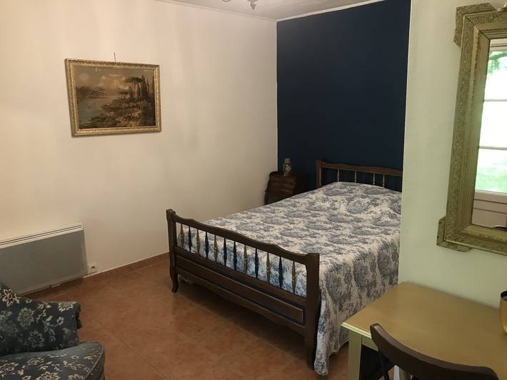 Gîte pour 3 personnes, avec piscine et jacuzzi, animaux acceptés à Penne-d'Agenais - 4