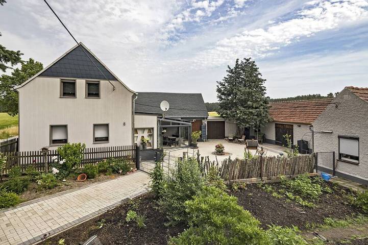 Ferienhaus für 8 Personen, mit Garten und Sauna