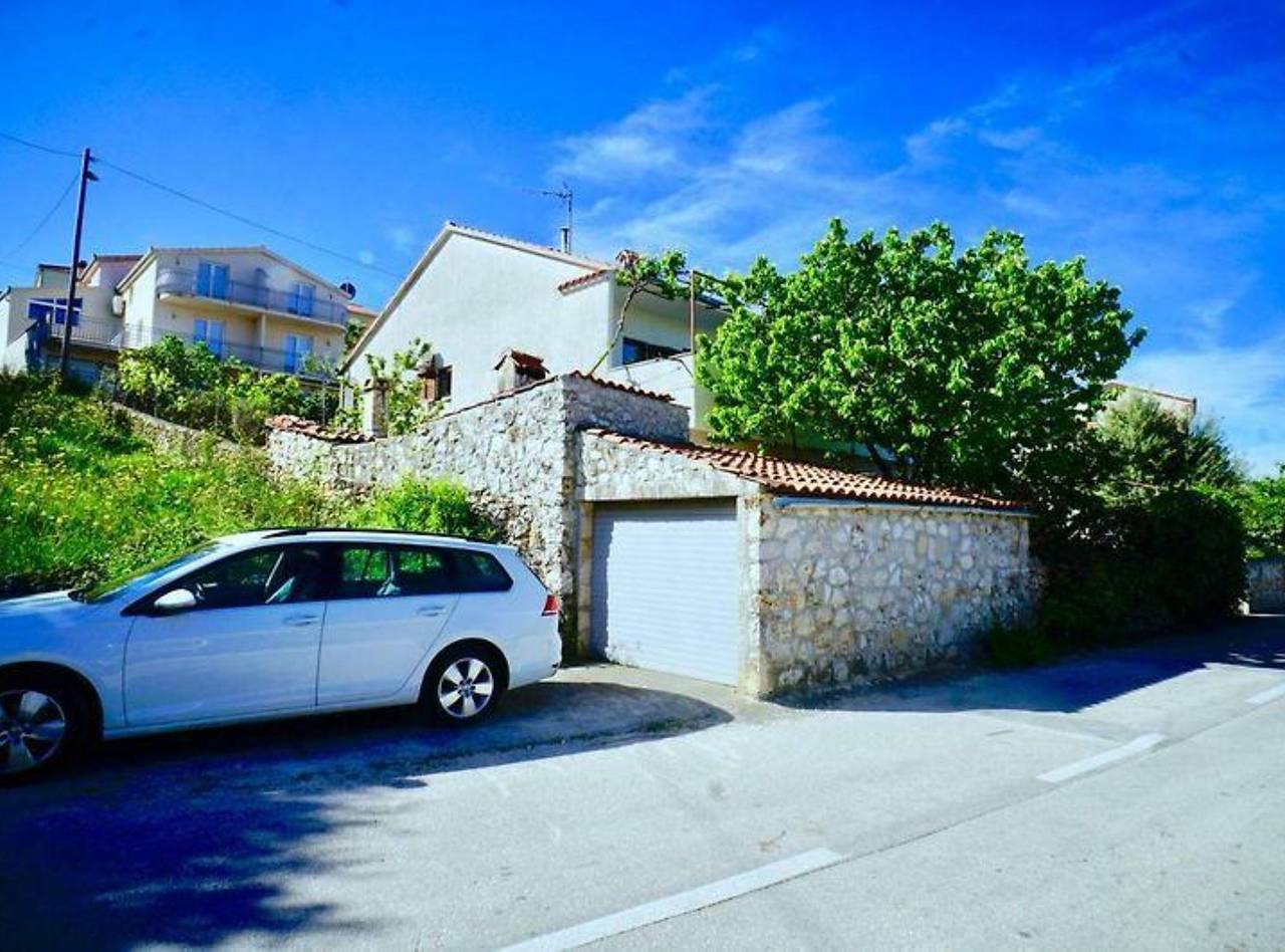 Ganze Wohnung, Ferienwohnung für 7 Personen mit Meerblick in Seget Vranjica, Split-Dalmatien