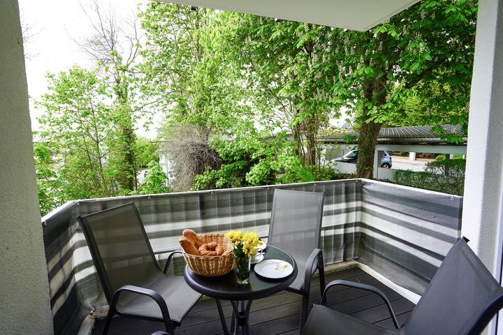 Ferienwohnung für 5 Personen, mit Balkon und Pool sowie Sauna