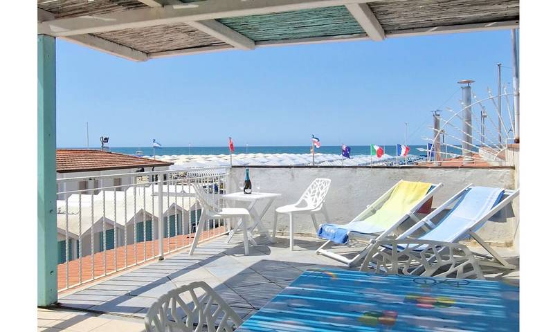 Ferienhaus für 4 Personen, mit Terrasse in Lido di Camaiore