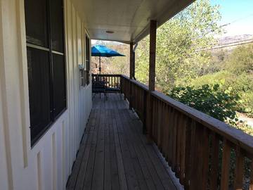 Cabin for 3 Guests in Three Rivers, Sequoia National Park, Picture 1