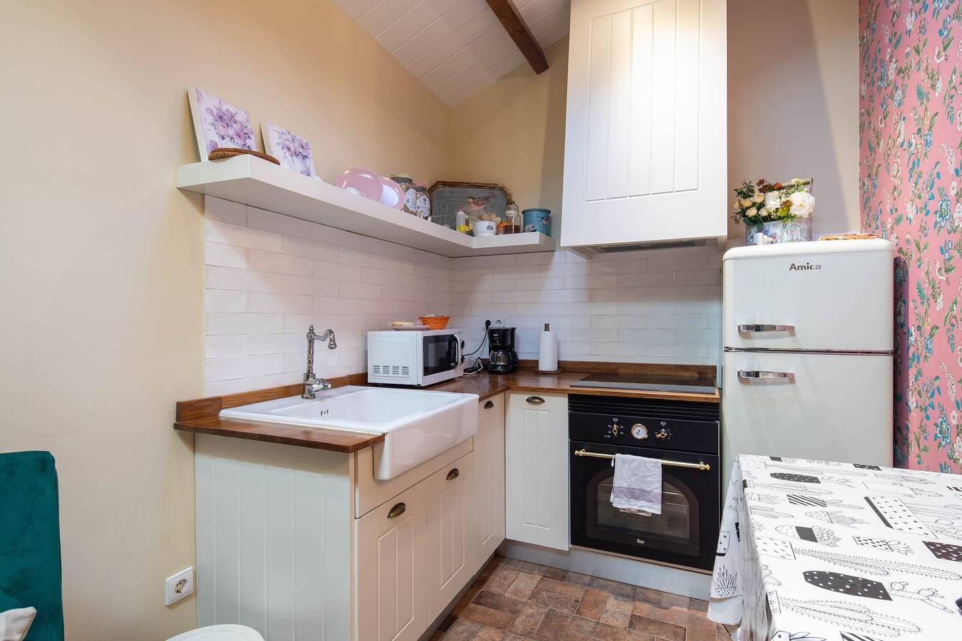 Casa rural 'La Caseta De Laura' con jardín compartido y Wi-Fi in Arzúa, Provincia de La Coruña