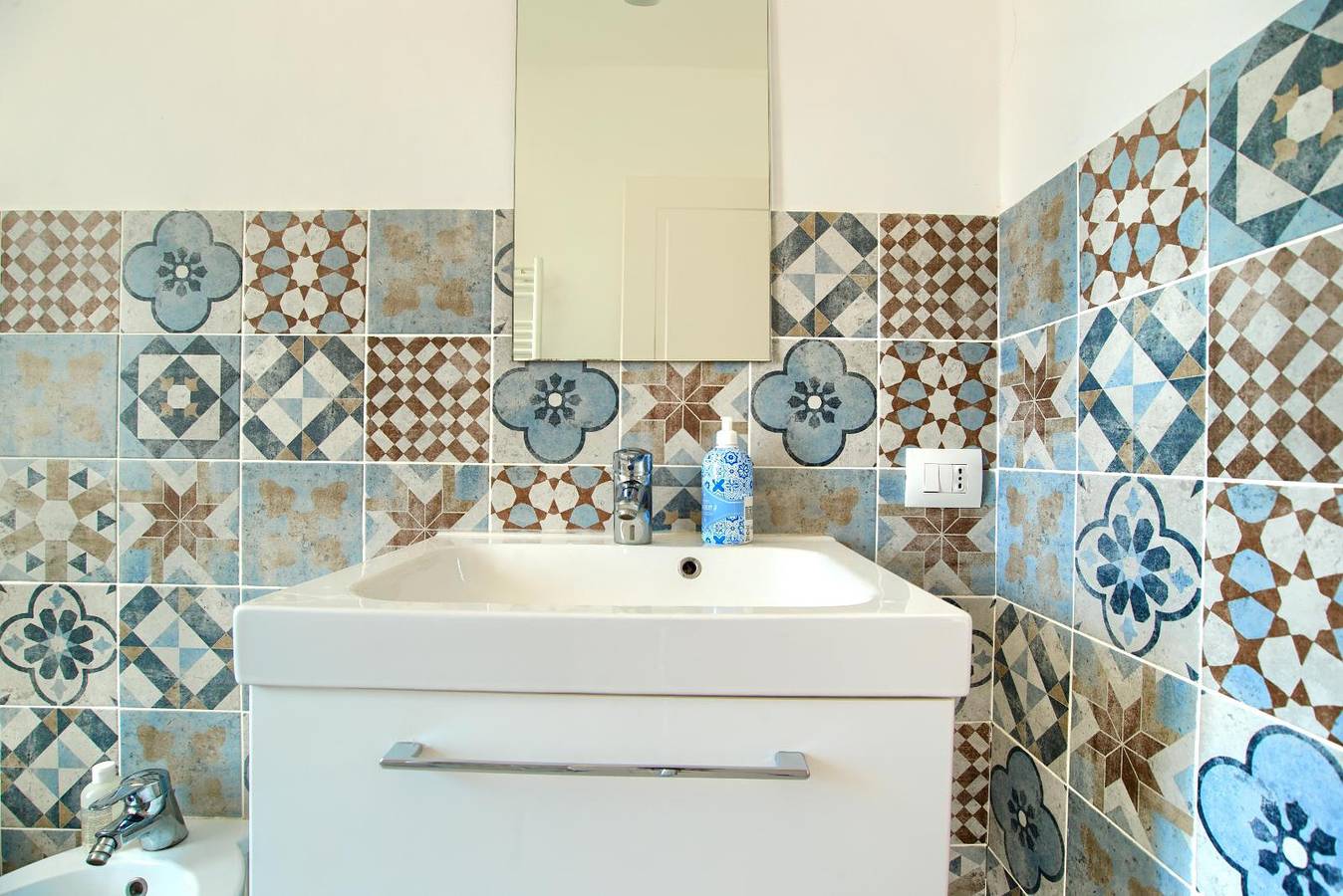 Appartamento intero, Appartamento in centro vicino alla ciclabile e alle spiagge in Porto Maurizio, Imperia