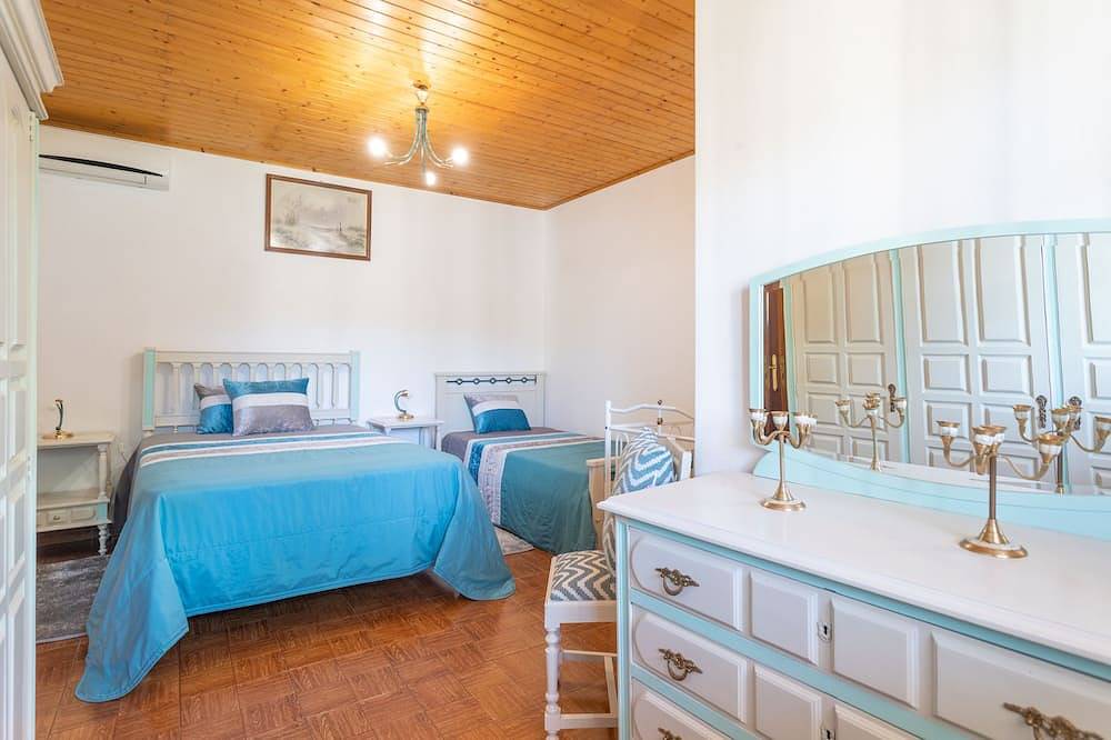 Villa con piscina cubierta climatizada - Vacaciones de invierno y verano in São Vicente do Paul e Vale de Figueira, Distrito de Santarém