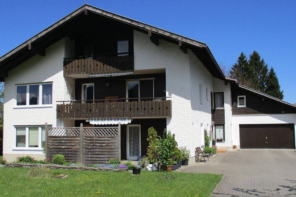 Ganze Wohnung, Heyartz, Ferienwohnung Peter - Fewo. I   1. Stock/Wohn-Schlafraum/Dusche in Halblech, Bayerisch Schwaben