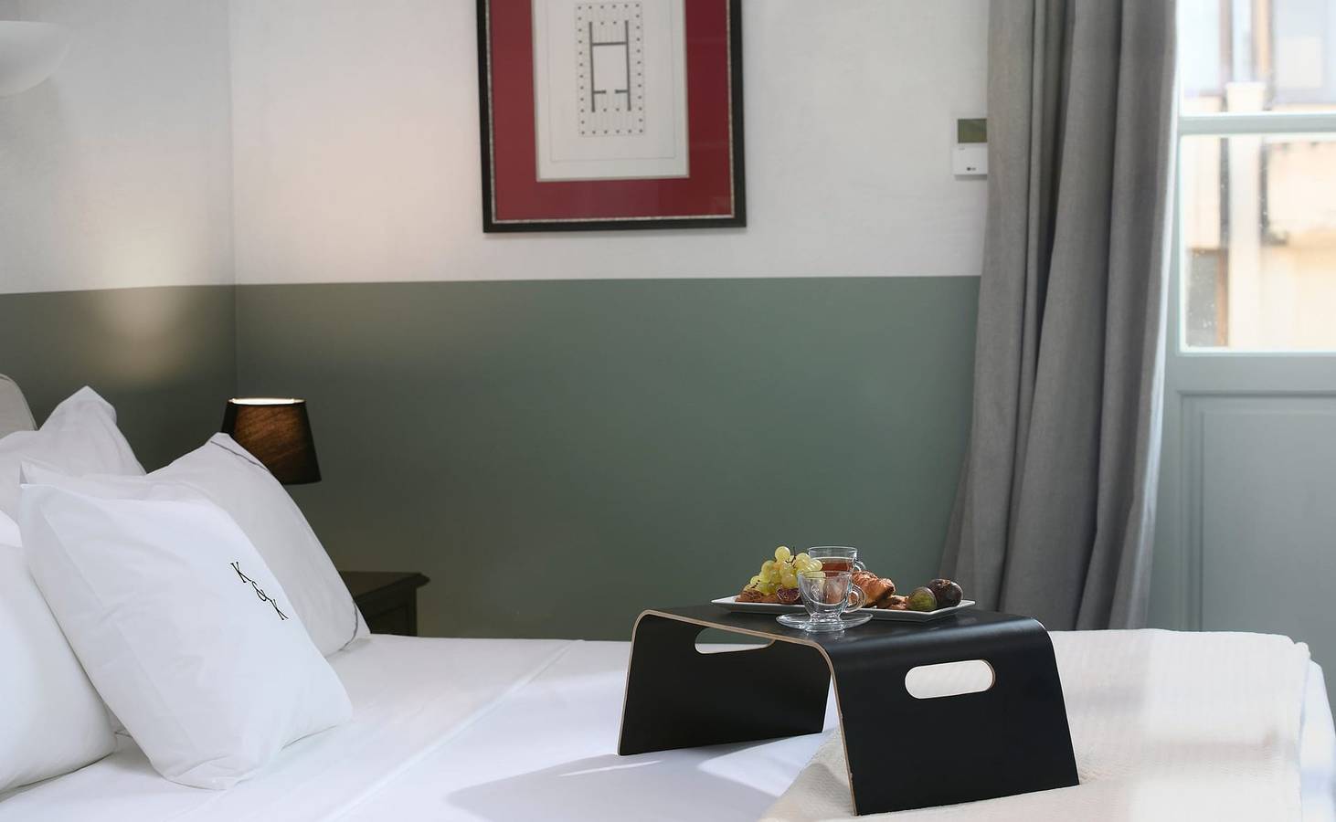 Beautiful Athens Apartment | 1 Bedroom | Apartment Gildarts | Furnished Balcony Overlooking the City | Athinaidos in Centralna część Aten, Ateny