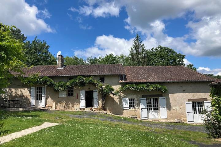 Villa pour 8 personnes, avec terrasse et jardin, animaux acceptés - 1