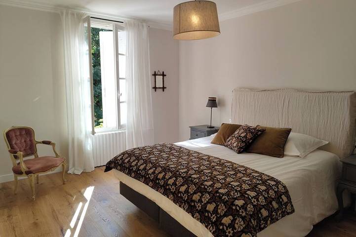 Location de vacances pour 14 personnes, avec terrasse et jardin à Gauriac