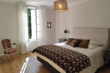 Gîte pour 14 personnes, avec jardin et terrasse à Gauriac
