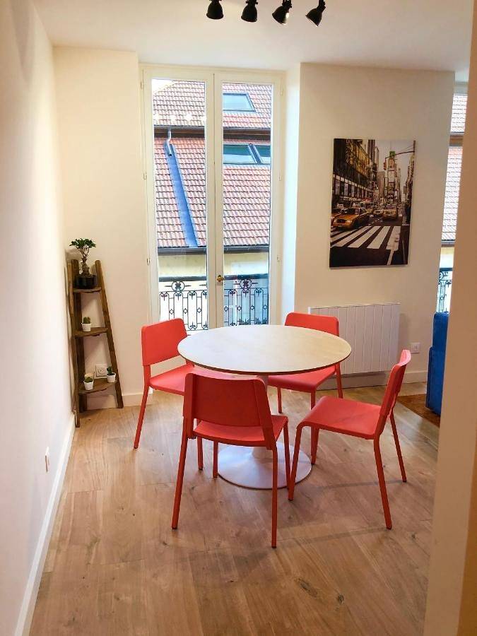 Appartement entier, Apartment - Ground Floor in La Tronche, Isère