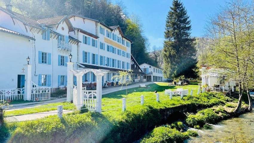 Chambre d’hôte pour 2 personnes, avec jardin et jacuzzi dans l' Ariège - 2