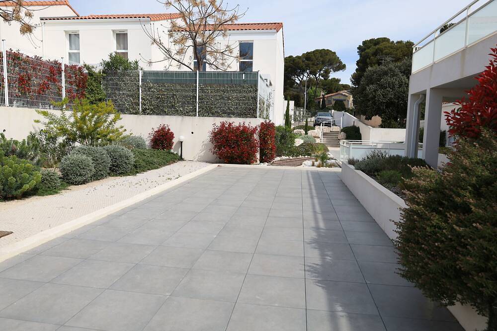 Geheel appartement, Appartement T Avec Jardin 5 Minutes du Port de Carry le Rouet et la mer in Carry-le-Rouet, Istres en omgeving