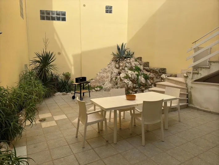 Apartamento de vacaciones para 4 personas, con jardín y vistas - 1