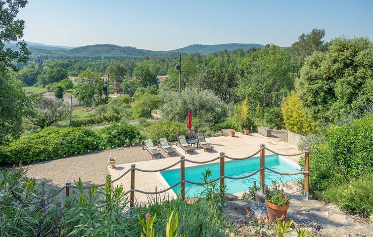 Location de vacances pour 8 personnes, avec piscine et jardin, animaux acceptés à Besse-sur-Issole - 4